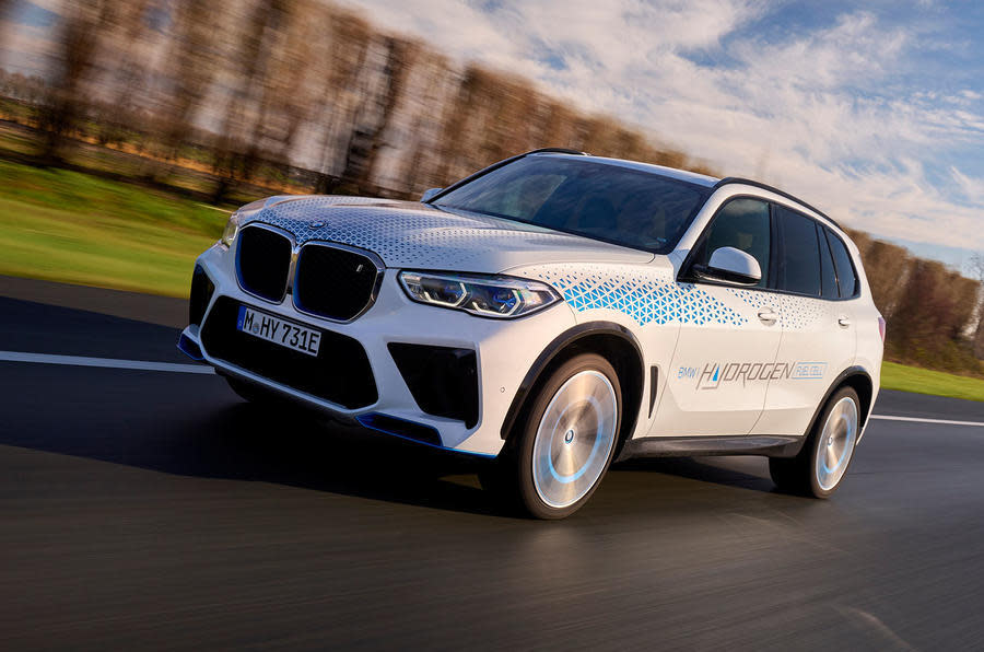 Bmw ix5 hydrogen review 2023 05 tracking front