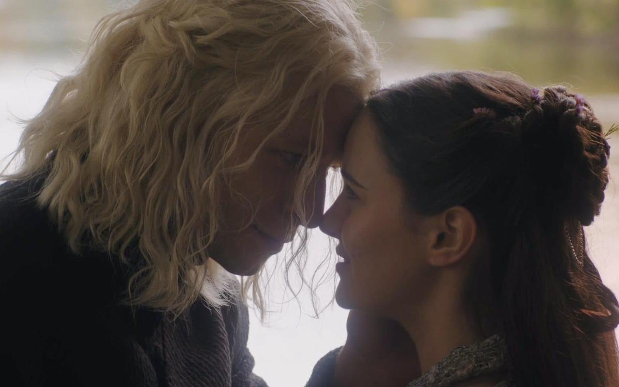 Rhaegar Targaryen and Lyanna Stark are married in a secret ceremony