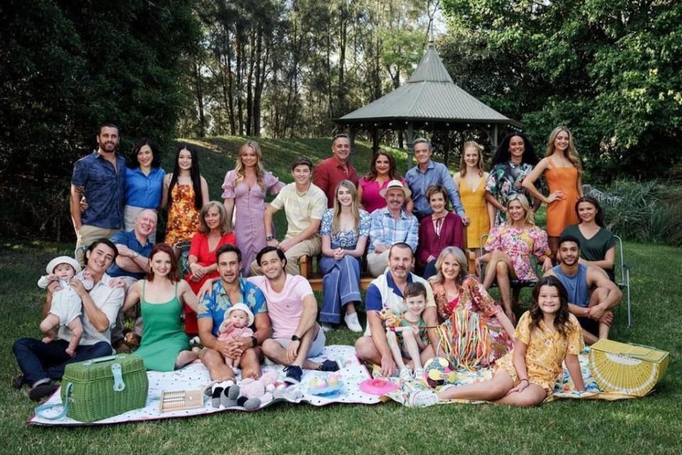 Neighbours has shared its final cast photo following the news that the cult Australian soap is set to come to an end this year (Neighbours / Instagram)