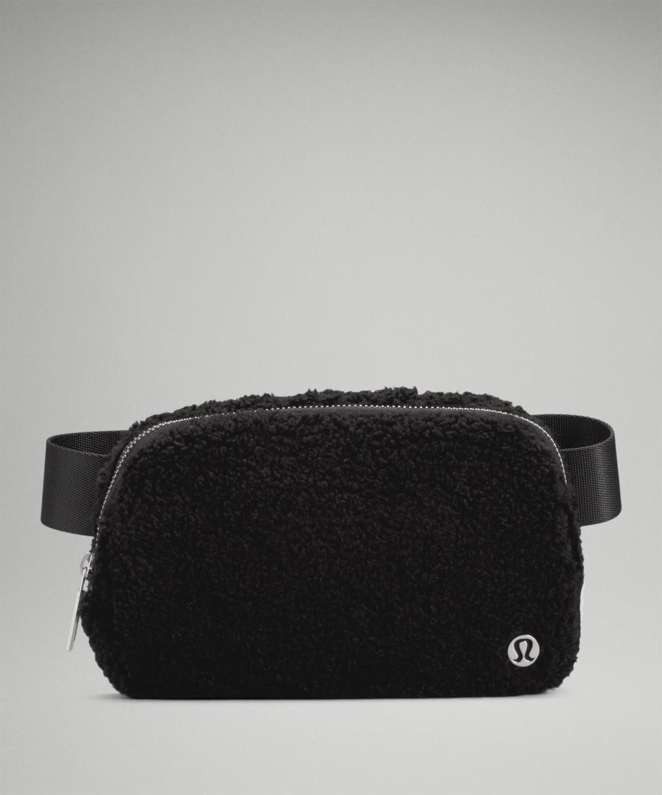 12) Everywhere Fleece Belt Bag