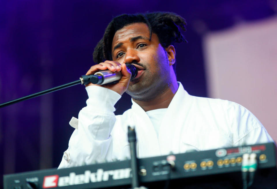 Musician Sampha performing live