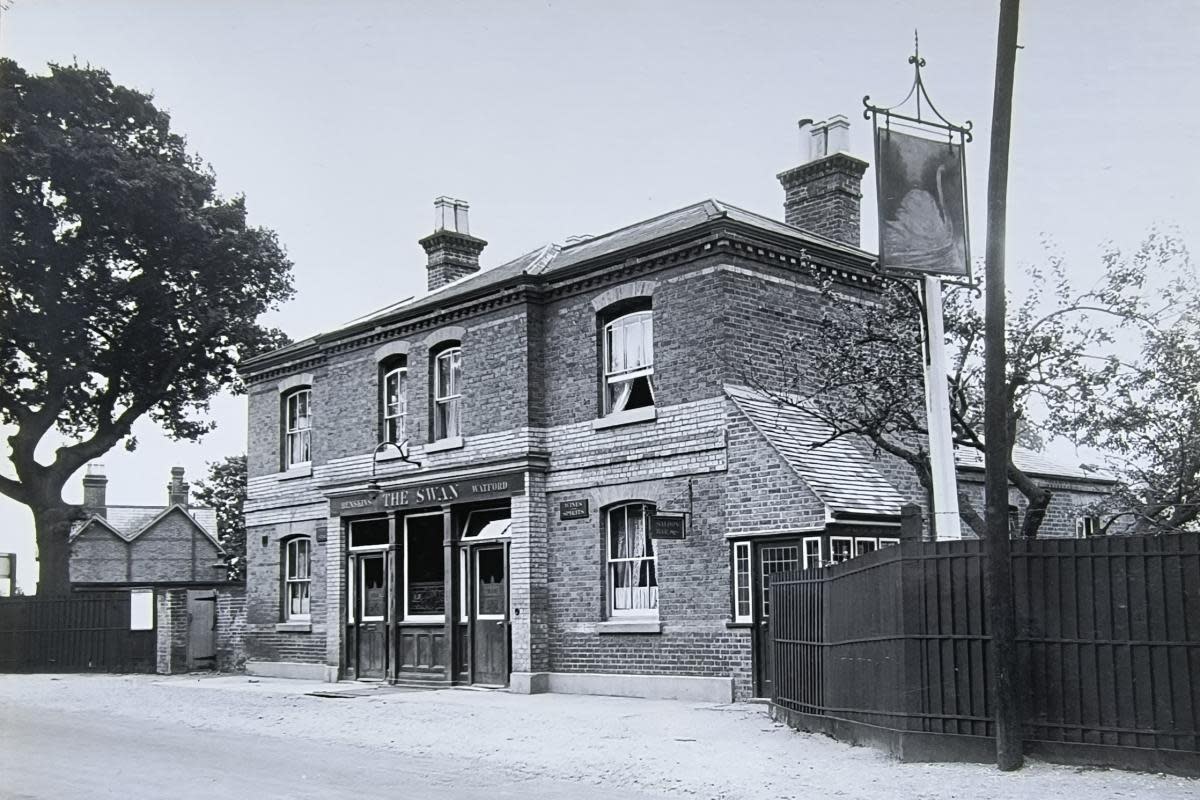 The Swan in the 1930s <i>(Image: Watford Museum Benskins Collection)</i>