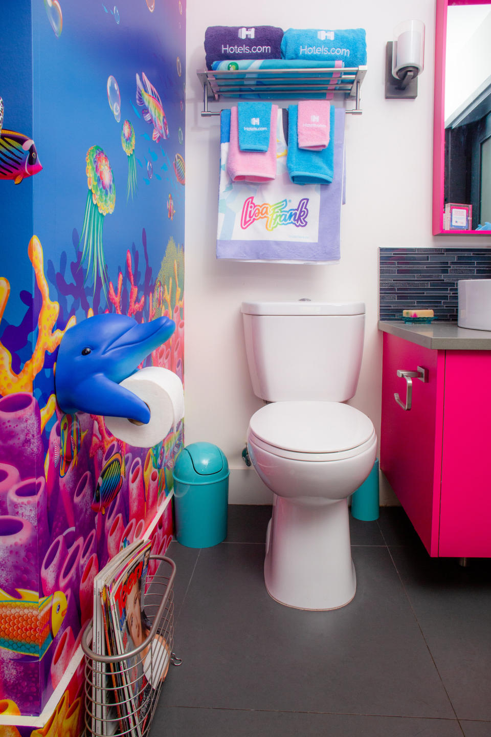 We'd expect nothing less from a Lisa Frank bathroom. (Photo: Hotels.com)