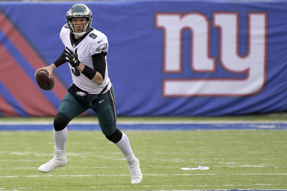 Philadelphia Eagles quarterback Nick Foles threw four touchdowns with no interceptions against the New York Giants on Sunday. (AP)