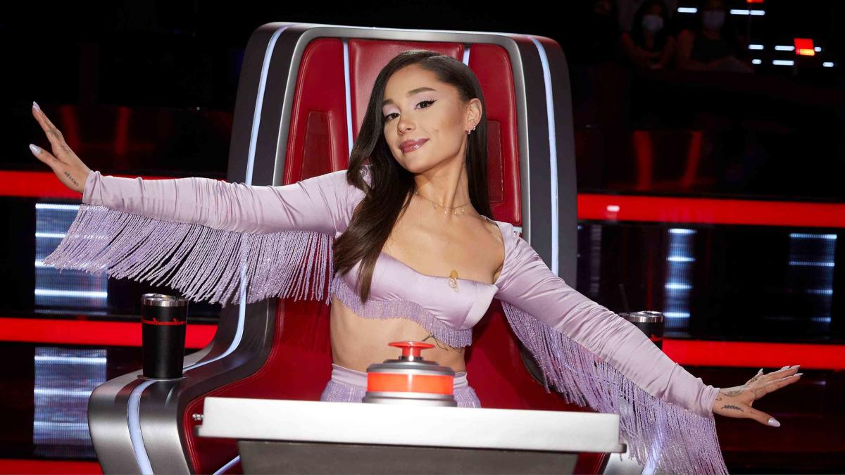 Ariana Grande a annoncé qu’elle allait enfin sortir avec de la nouvelle musique