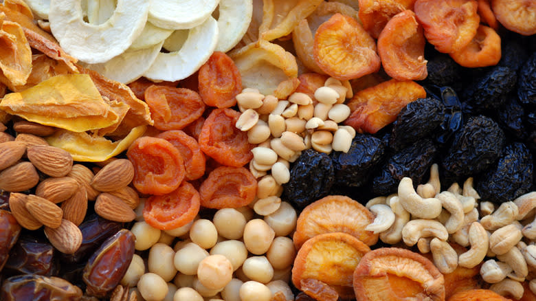 mixed dried fruit nuts