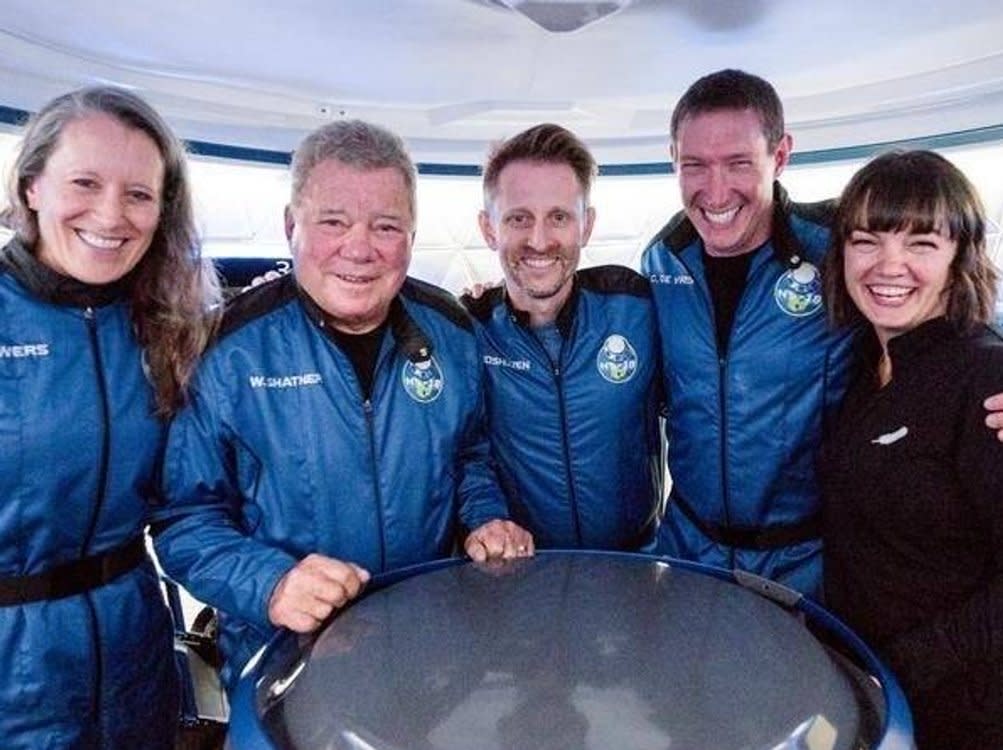 William Shatner (2. v. r.) mit seiner Weltraum-Crew. (Bild: imago images/Cover-Images)