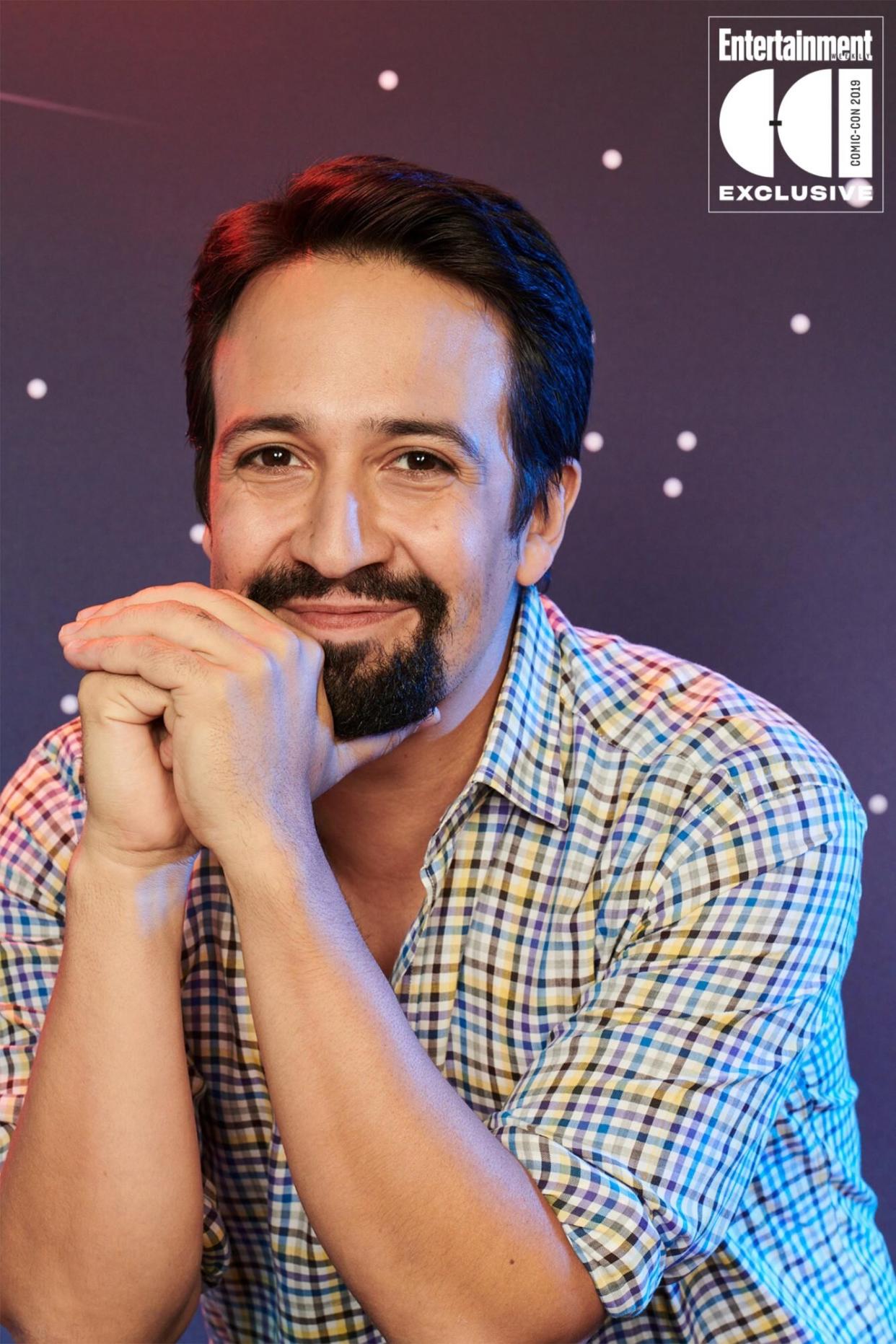 Day 1 - 2019 SDCC - San Diego Comic-con Lin-Manuel Miranda photographed in the Entertainment Weekly portrait studio during the 2019 San Diego Comic Con on July 18th, 2019 in San Diego, California. Photographed by: Eric Ray Davison Pictured: Lin-Manuel Miranda Film/Show: His Dark Materials