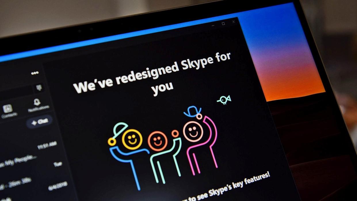  Skype on Windows. 