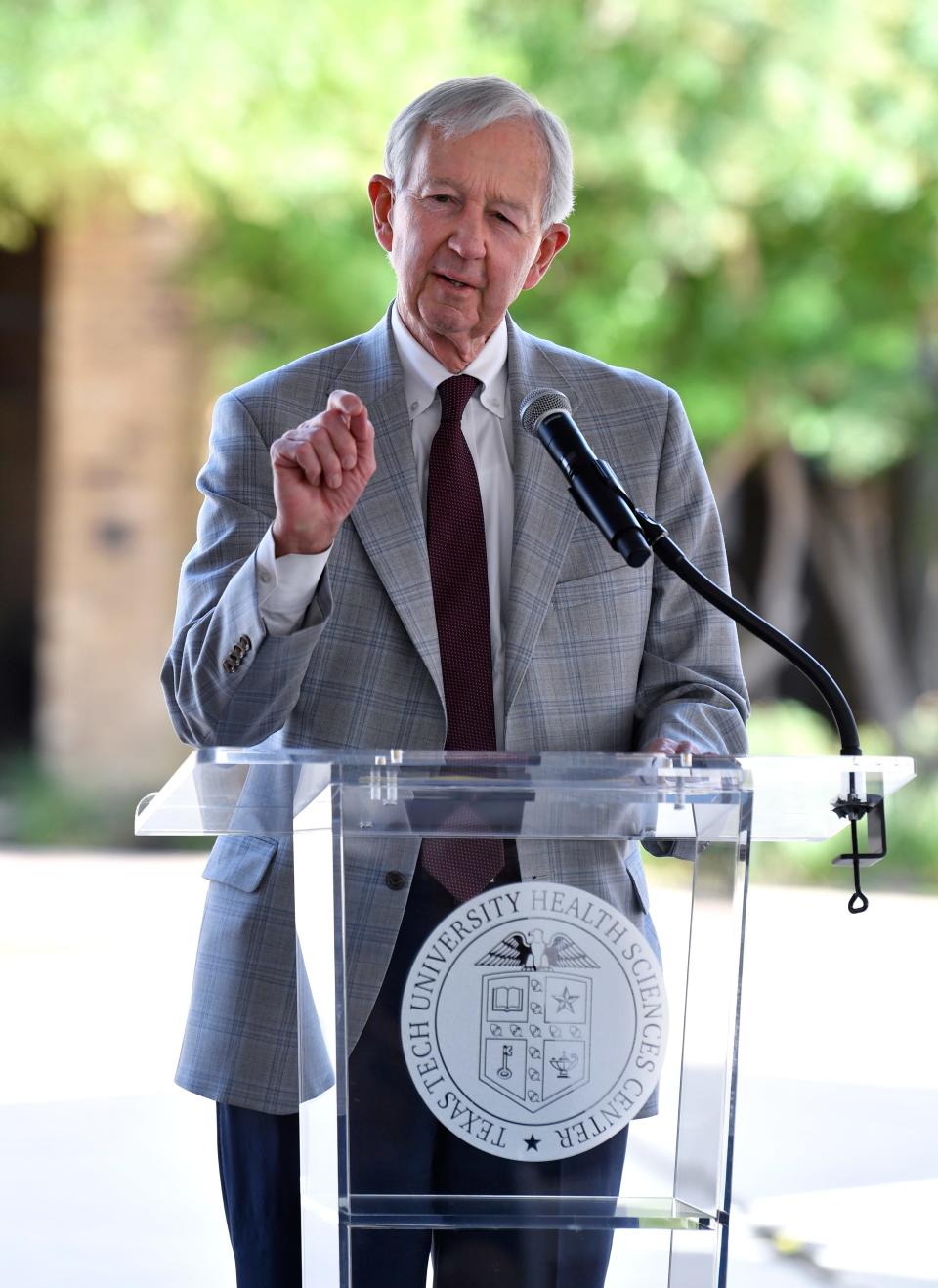 Joe Ed Cannon speaks during the dedication of the Julia Jones Matthews School of Population and Public Health at the Texas Tech University Health Sciences Center Wednesday.