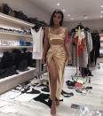 <p>“Revisando fotos antiguas encontré este look dorado que Kanye me hizo para mi viaje a Miami el verano pasado”, confesó Kim el pasado 8 de febrero. ¿O era Cleopatra? (Foto: Instagram / <a rel="nofollow noopener" href="https://www.instagram.com/p/Btn7Tm6nEof/" target="_blank" data-ylk="slk:@kimkardashian;elm:context_link;itc:0;sec:content-canvas" class="link ">@kimkardashian</a>). </p>