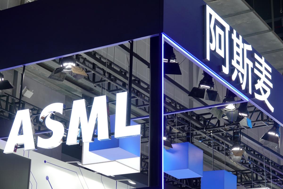 ASML Falls as Outlook Clouded By means of Chance of Extra US Export Curbs