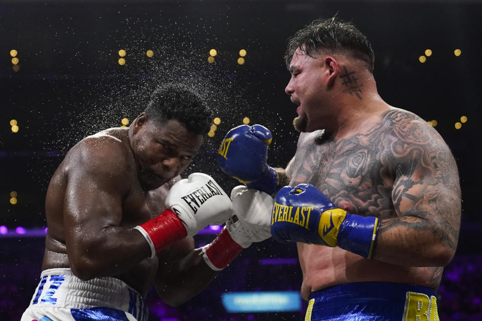 Andy Ruiz, Jr., right, fights Luis Ortiz in a WBC world heavyweight title eliminator boxing match, Sunday, Sept. 4, 2022, in Los Angeles. (AP Photo/Ashley Landis)