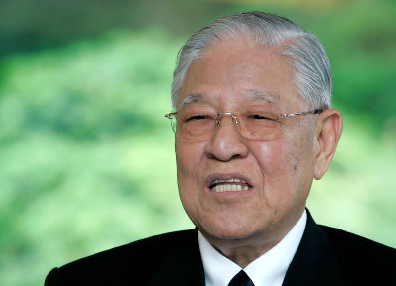 FILE PHOTO: Former Taiwan President Lee speaks during news conference in Tokyo