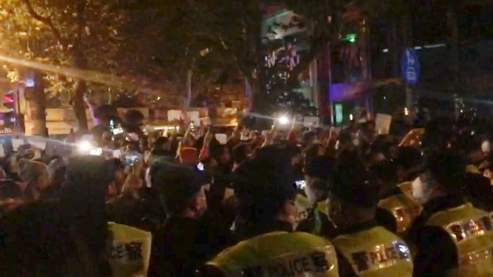 Proteste in Shanghai gegen die Politik der chinesischen Regierung. (Bild: dpa)