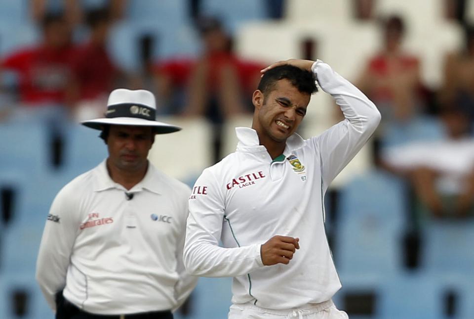 South Africa's JP Duminy reacts during the third day of their cricket test match against Australia in Centurion February 14, 2014. REUTERS/Siphiwe Sibeko (SOUTH AFRICA - Tags: SPORT CRICKET)