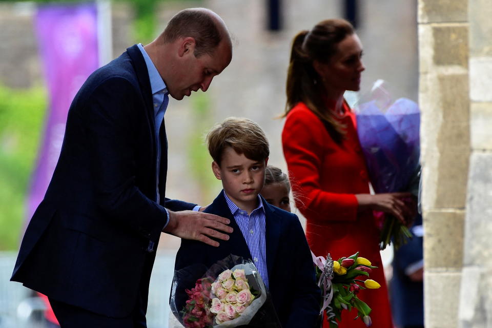 Britain's Prince William and Catherine, Duchess of Cambridge, leave Cardiff Castle with their children Princess Charlotte and Prince George, during the Queen Elizabeth's Platinum Jubilee celebrations in Cardiff, Britain June 4, 2022. REUTERS/Rebecca Naden