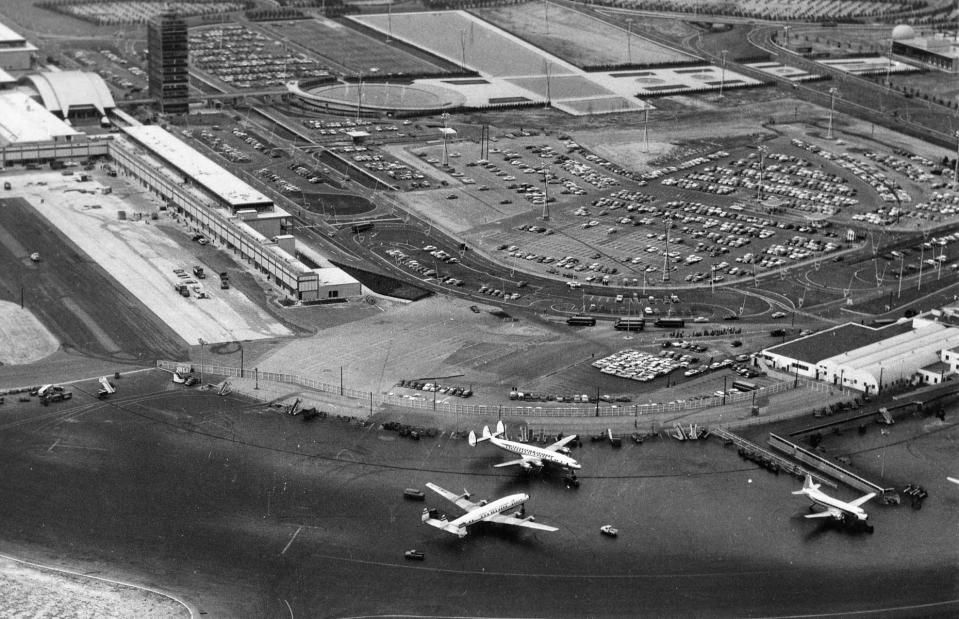 <p>United States Information Agency/PhotoQuest/Getty Images</p>