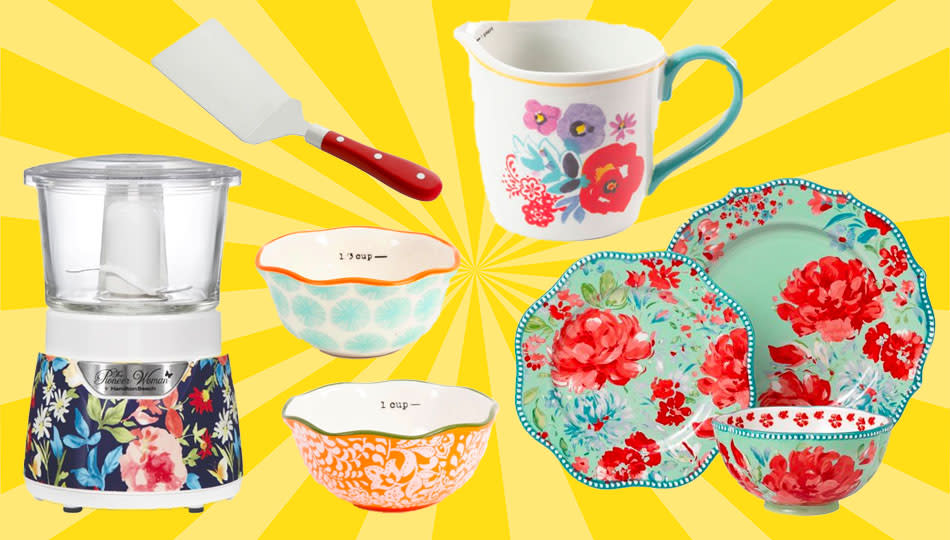 Pioneer Woman fans, rejoice! These pieces and more are on sale at Walmart. (Photo: Walmart)