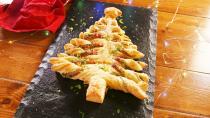 <p>Spinach artichoke dip + flaky puff pastry + festive AF design = a Christmas masterpiece.</p><p>Get the <a href="https://www.delish.com/uk/cooking/recipes/a32090159/cheesy-spinach-dip-christmas-tree-recipe/" rel="nofollow noopener" target="_blank" data-ylk="slk:Cheesy Spinach Dip Christmas Tree;elm:context_link;itc:0;sec:content-canvas" class="link ">Cheesy Spinach Dip Christmas Tree</a> recipe.</p>