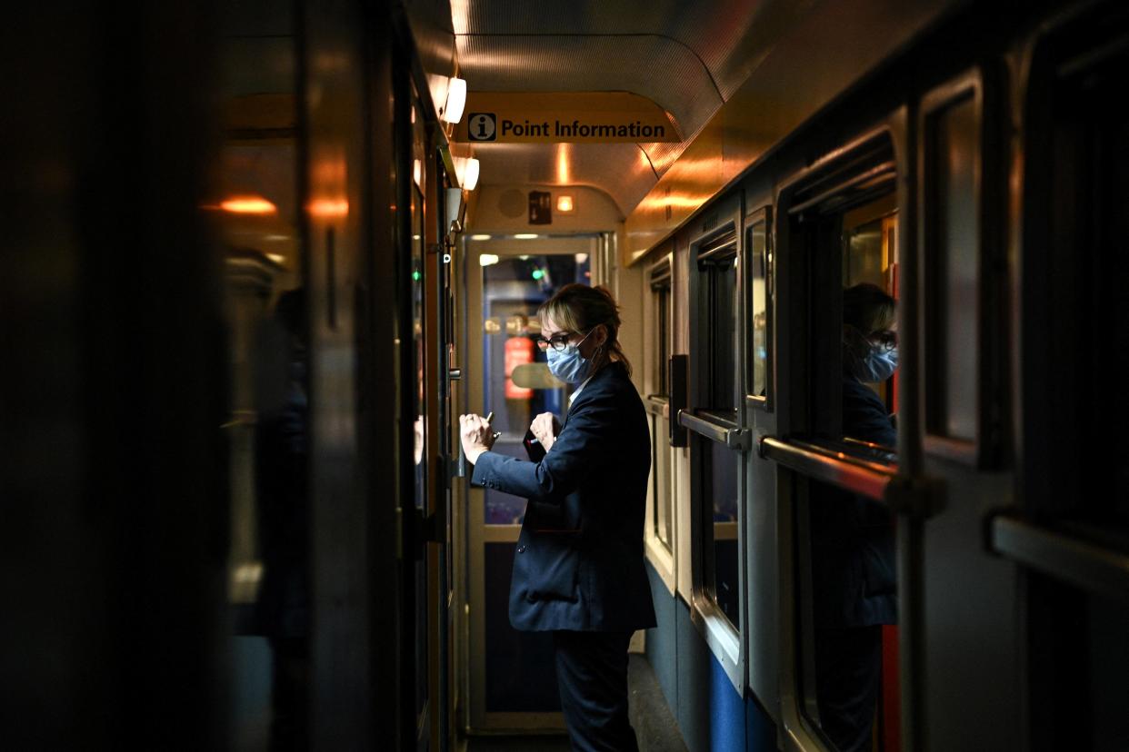 Pour les voyageurs intrigués par le retour du train de nuit Paris-Aurillac après 20 ans d’absence, mieux vaut réfléchir à deux fois avant d’acheter un billet.