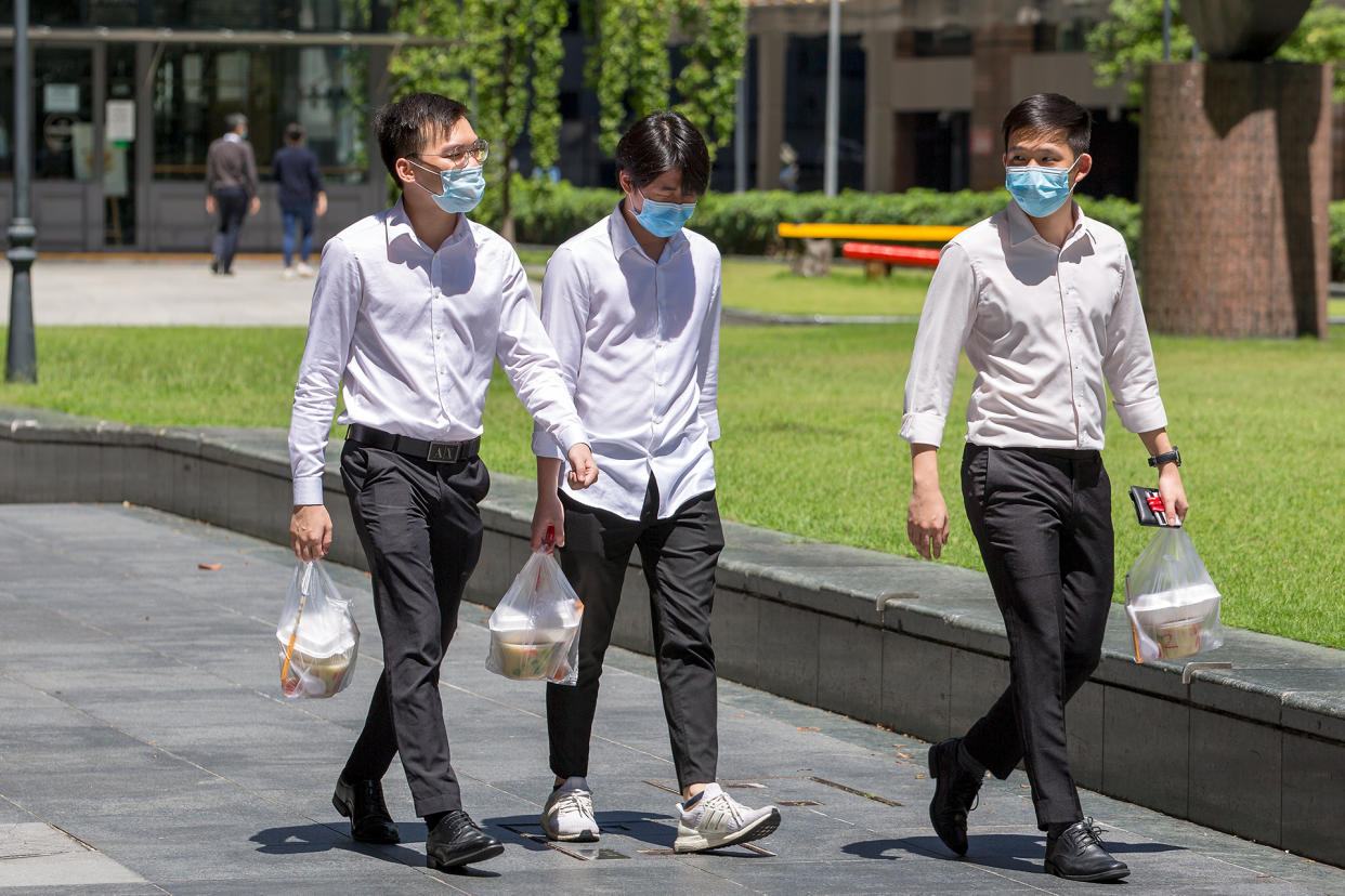 Office workers seen during lunch hour in Singapore’s central business district on 2 June 2020. (PHOTO: Dhany Osman / Yahoo News Singapore)