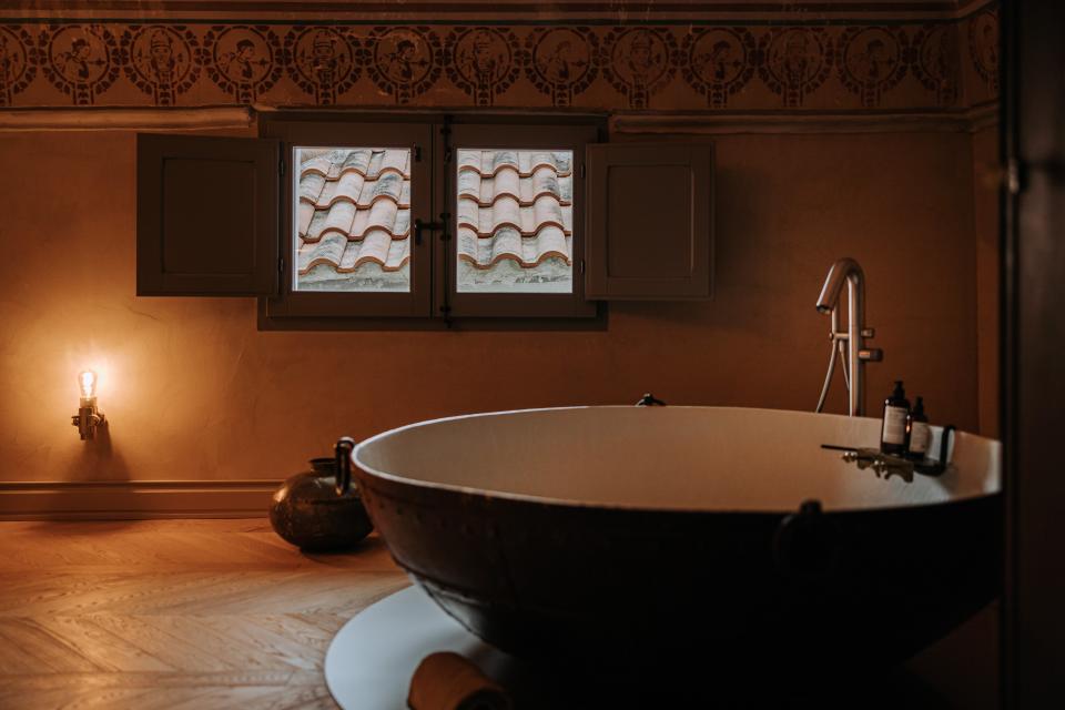 A bespoke bathtub in one of Paragon 700’s eleven suites.