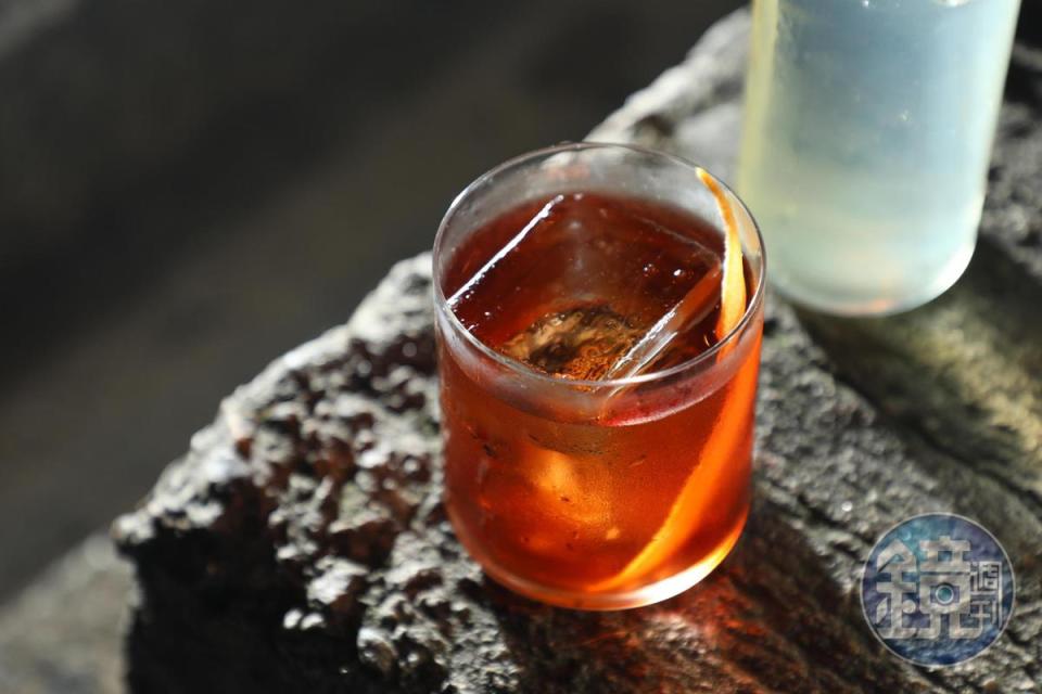 經典的「Mezcal Negroni」帶著煙燻感。（港幣120元／杯）