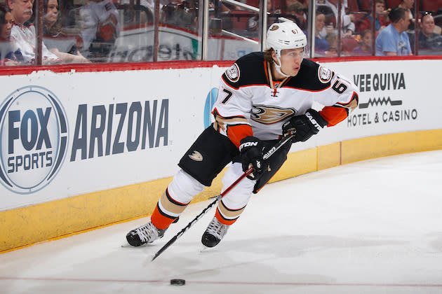 GLENDALE, AZ – MARCH 03: Rickard Rakell #67 of the Anaheim Ducks skates with the puck during the NHL game against the Arizona Coyotes at Gila River Arena on March 3, 2016 in Glendale, Arizona. The Ducks defeated the Coyotes 5-1. (Photo by Christian Petersen/Getty Images)