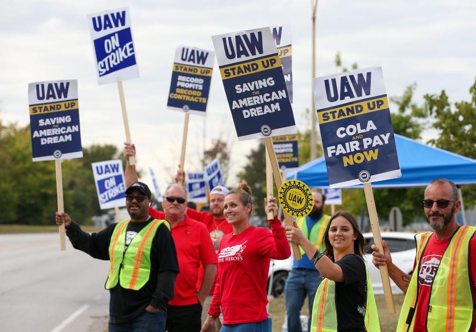 UAW local 862 members strike outside of Ford's Kentucky Truck Plant in Louisville, Kentucky, on Friday, Oct. 13, 2023