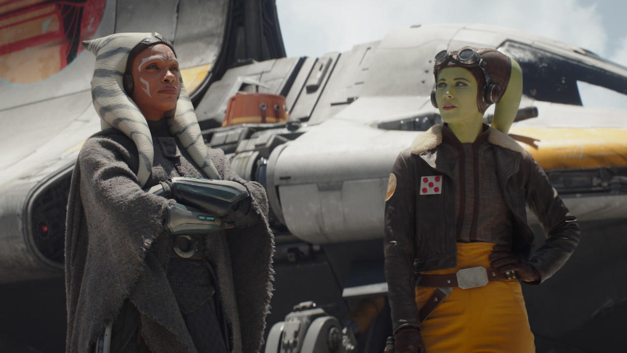  Rosario Dawson as Ahsoka Tano and Mary Elizabeth Winstead as Hera Syndulla 