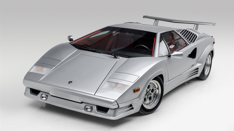 Photo: PrivateCollectionMotors/ Bring A Trailer (<a class="link " href="https://bringatrailer.com/listing/1989-lamborghini-countach-anniversary-5/" rel="nofollow noopener" target="_blank" data-ylk="slk:Fair Use;elm:context_link;itc:0;sec:content-canvas">Fair Use</a>)