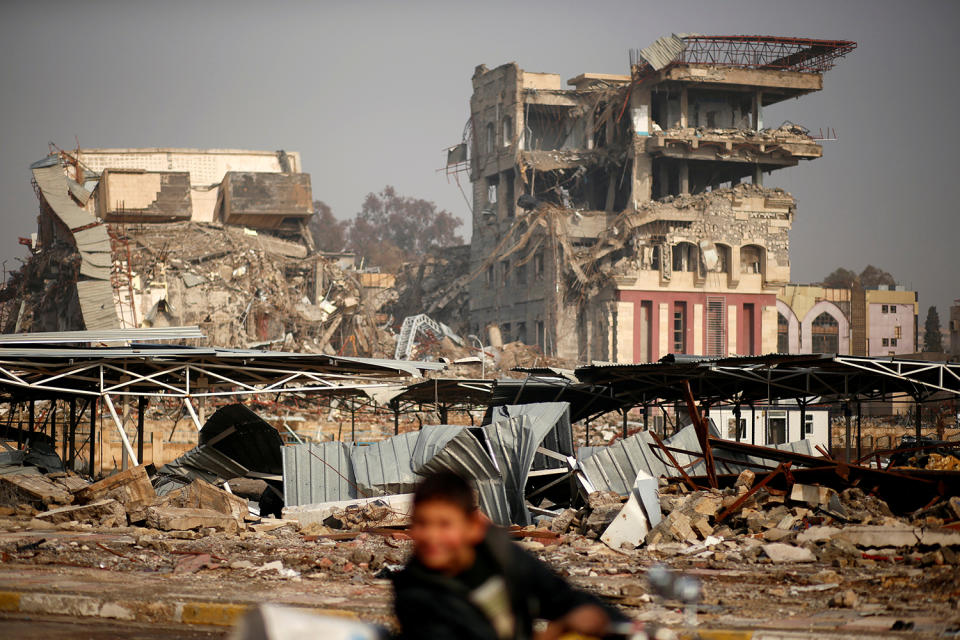 Buildings destroyed during clashes in Mosul