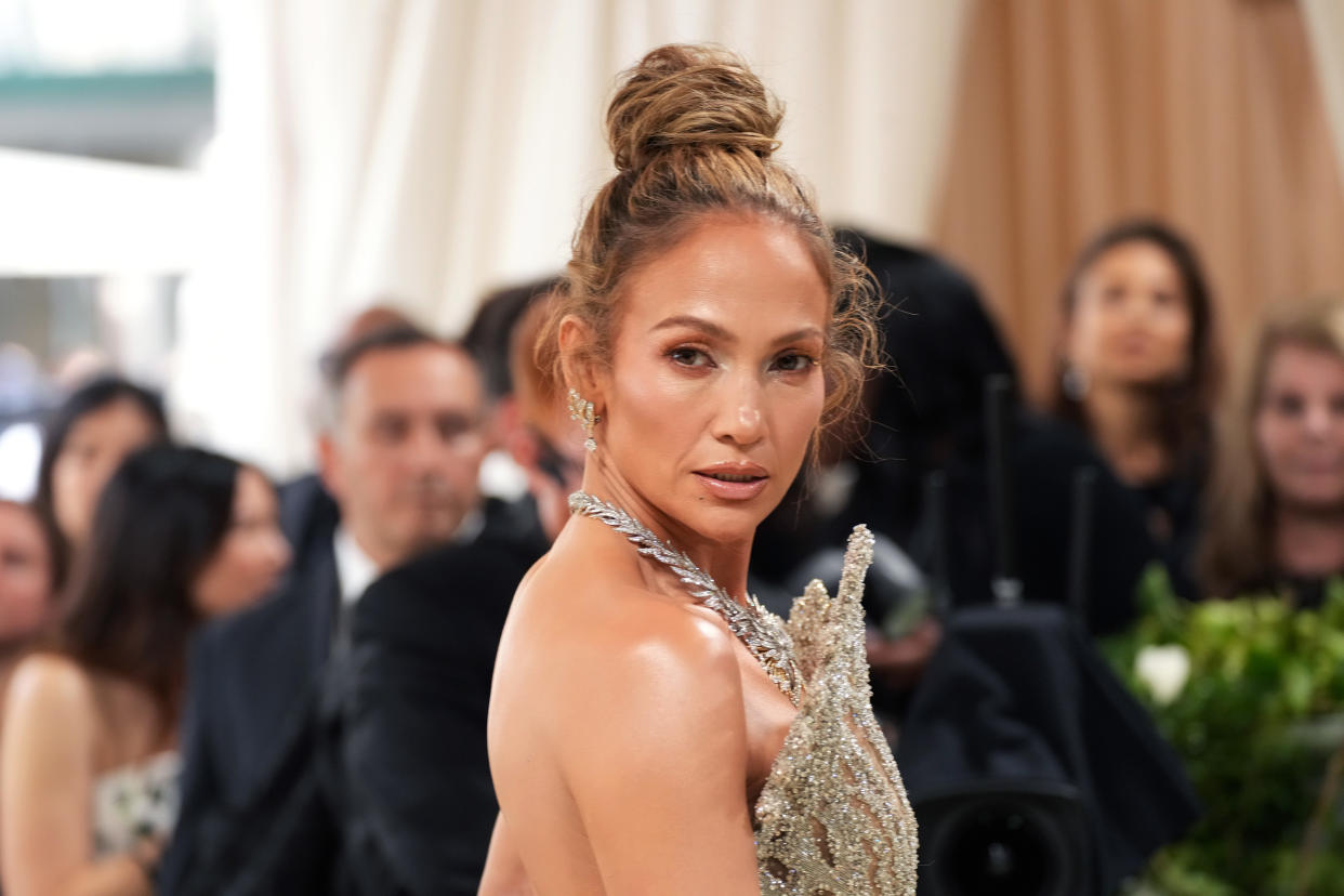 NEW YORK, NEW YORK - MAY 06: Jennifer Lopez attends The 2024 Met Gala Celebrating 