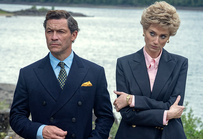 Elizabeth Debicki y Dominic West en The Crwon