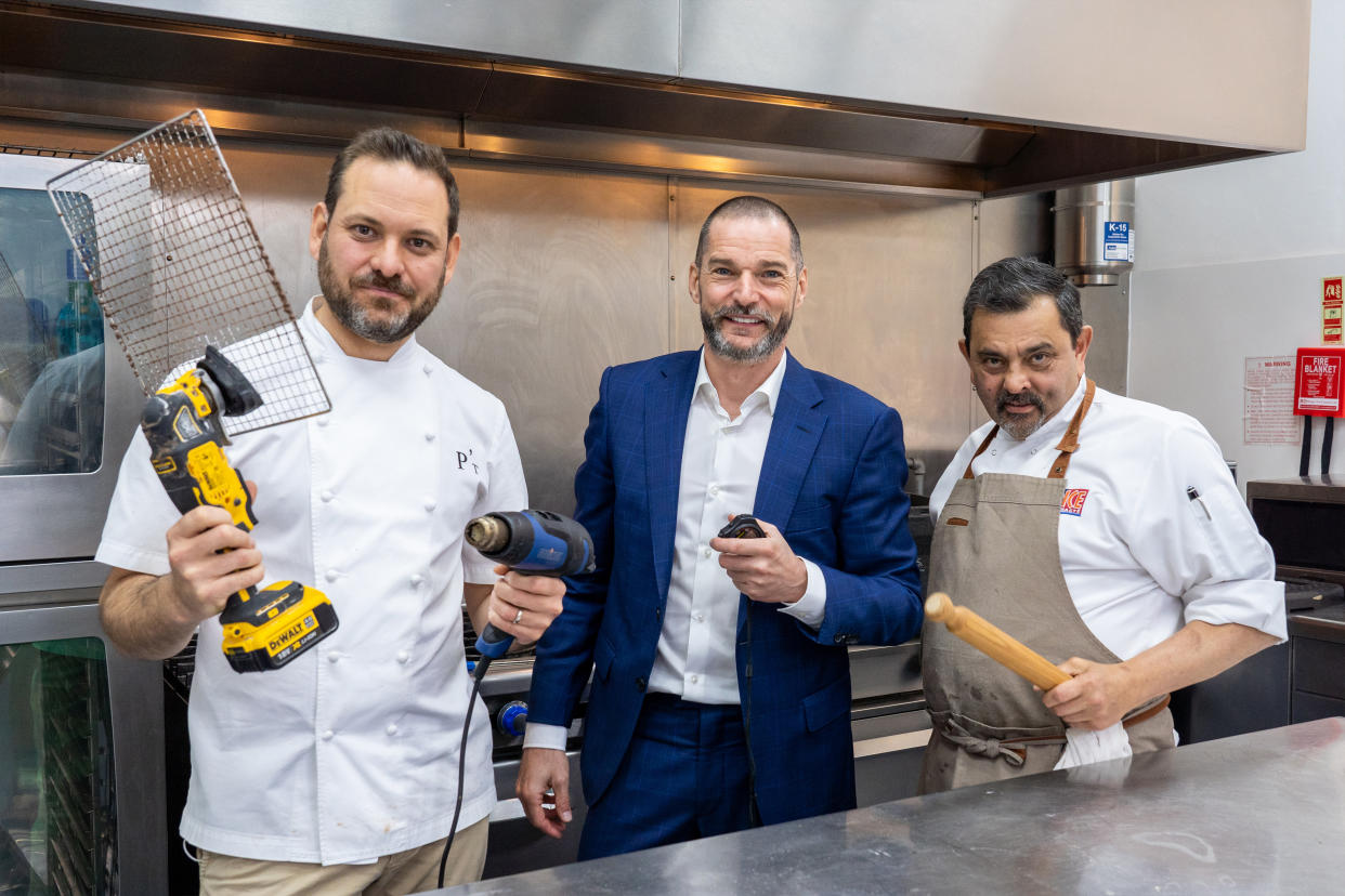 Fred Siriex with Tristan & Cyrus in Snackmasters (C4)