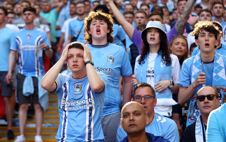 Coventry fans at Wembley - Reuters/Carl Recine