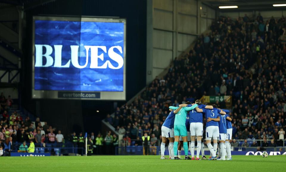 <span>Everton players huddle before their Carabao Cup tie against Southampton. The Blues are an ‘iconic football club’, the Friedkin Group says.</span><span>Photograph: Matt McNulty/Getty Images</span>