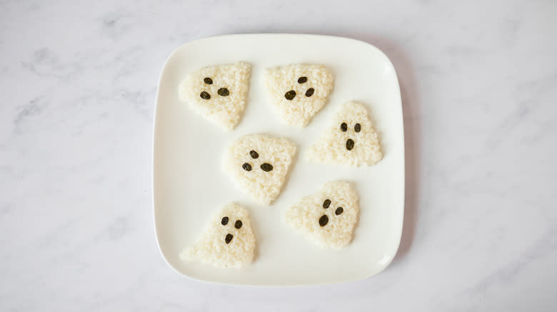 ghost onigiri on plate 