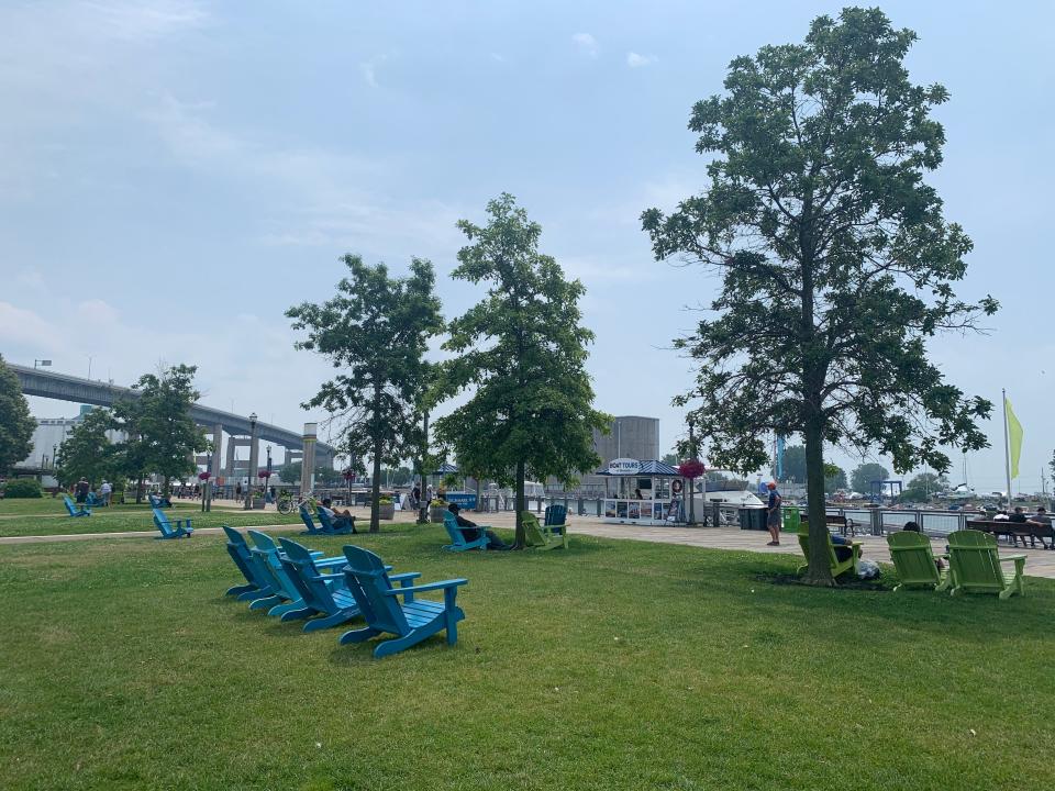 shot of a patch of lawn with chairs at canalside in buffalo new york