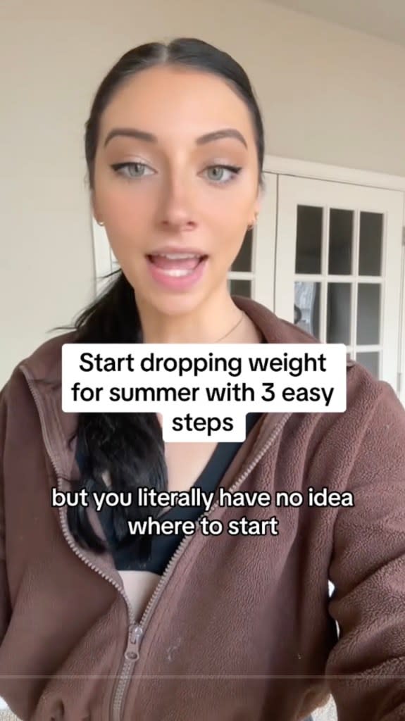 Women’s weight loss coach Jenna Rizzo is sharing three “easy steps” to shedding pounds before summer — gamify your activity, follow the “one-scoop rule,” and get at least seven hours of sleep a night. TikTok/@jennaaaamariee