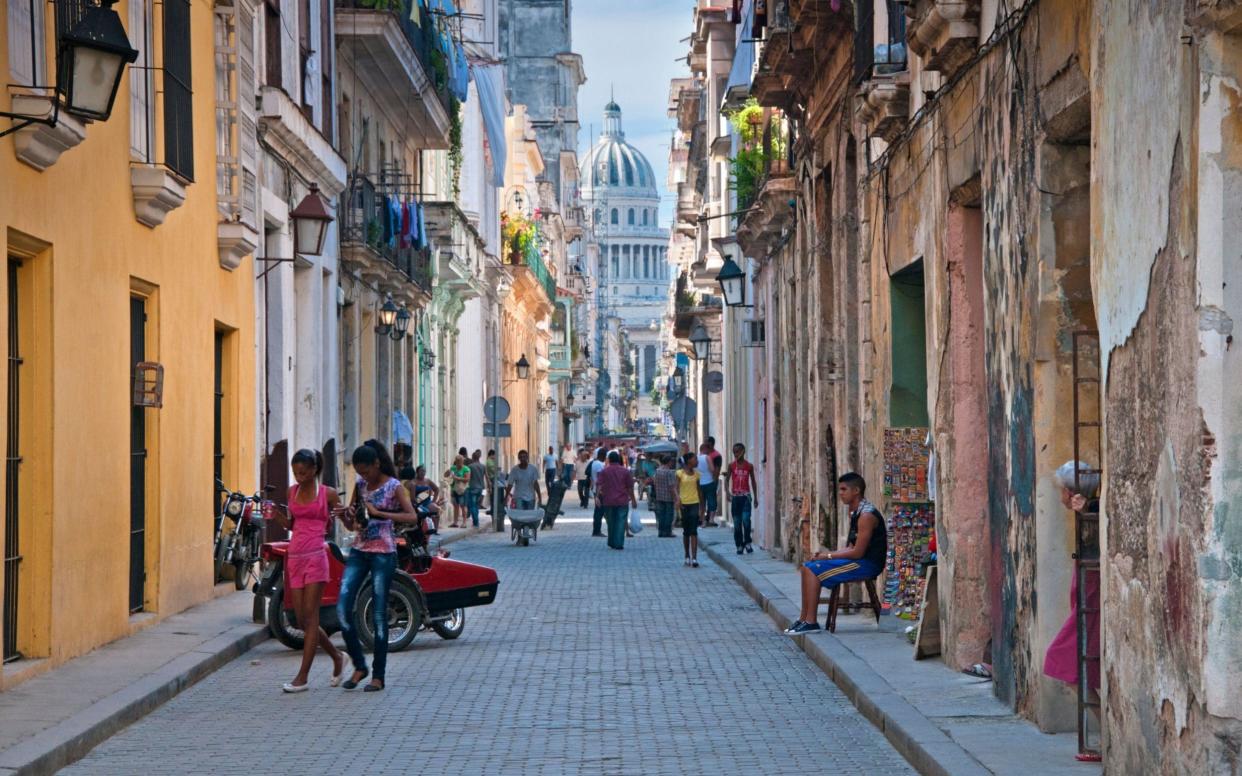 Old Havana, in Cuba. Diplomats living in the country found themselves affected by 'sonic devices' - www.Alamy.com