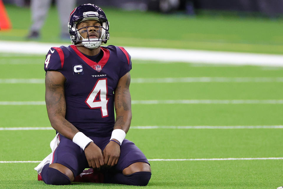 Deshaun Watson #4 of the Houston Texans reacts to a play during a game against the Tennessee Titans at NRG Stadium on January 03, 2021 in Houston, Texas. (Photo by Carmen Mandato/Getty Images)