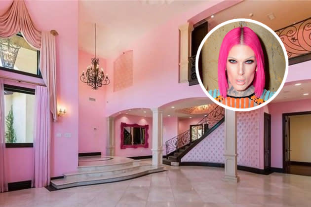 Photos: r Jeffree Star lists Barbie pink California starter