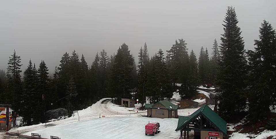 Chalet Cam. Courtesy of <a href="https://www.grousemountain.com/web-cams/chalet-cam" rel="nofollow noopener" target="_blank" data-ylk="slk:Grouse Mountain.;elm:context_link;itc:0;sec:content-canvas" class="link ">Grouse Mountain. </a>