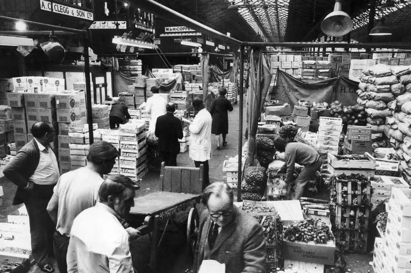 Smithfield market, pictured in September 1973 -Credit:Mirrorpix