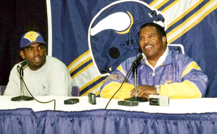 Former Minnesota Vikings, wide receiver Randy Moss and head coach Dennis Green, after the 1998 NFL Draft. Photo courtesy of the sportingnews.com