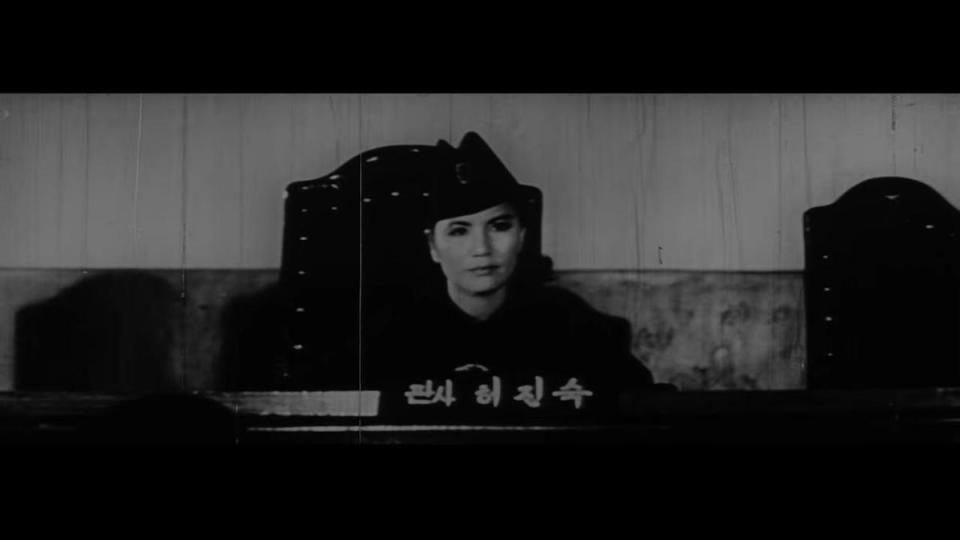 1962年在韓國上映的電影《女法官》是當年少見的女性視角作品，上映後獲得了熱烈迴響。（翻攝自韓國古典電影YouTube頻道）