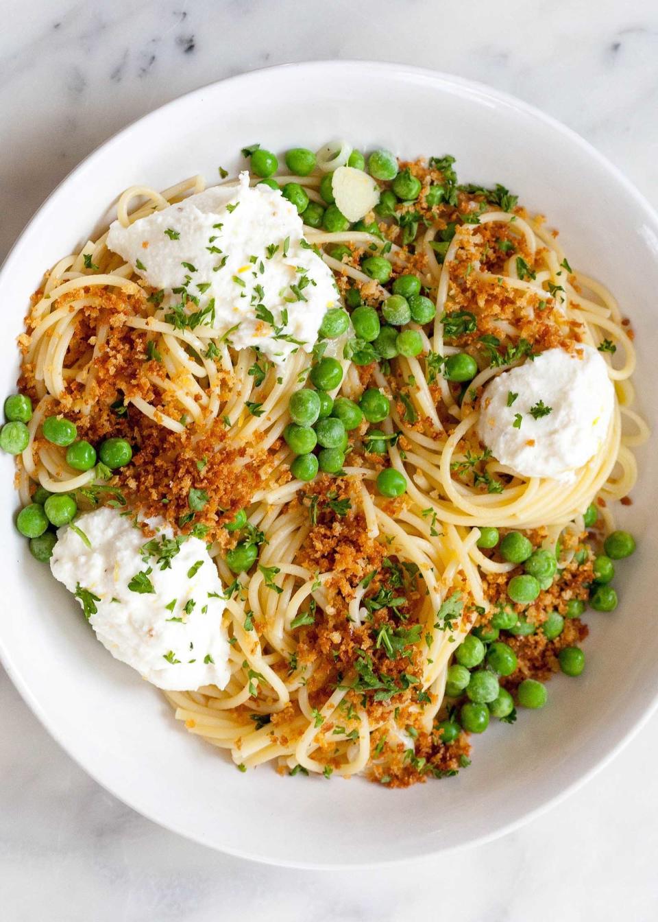 <strong>Get the <a href="http://www.simplyrecipes.com/recipes/lemony_spaghetti_with_peas_and_ricotta/" target="_blank">Lemony Spaghetti with Peas and Ricotta recipe</a>&nbsp;from Simply Recipes</strong>