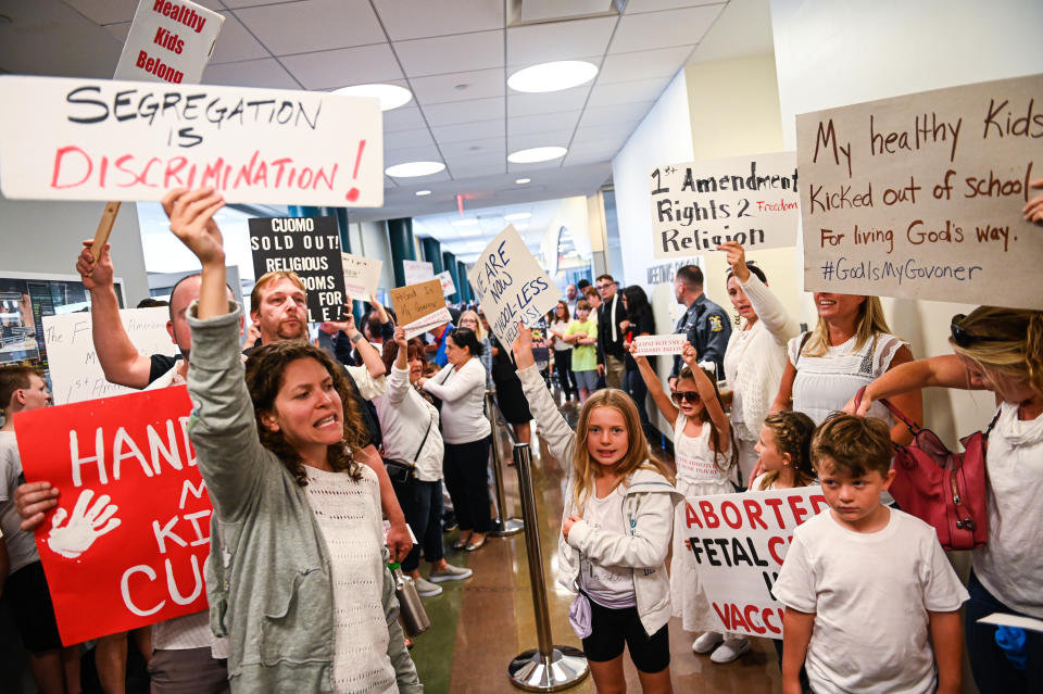 Anti-vaccine protestors 